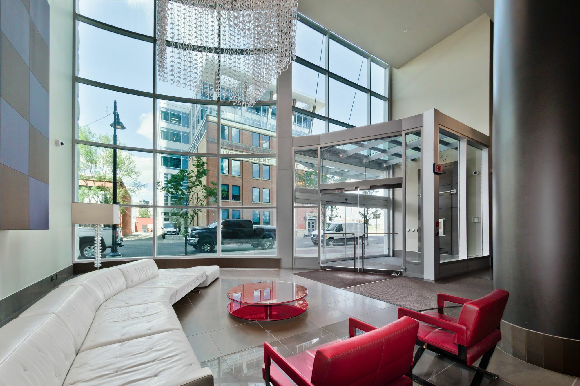 Suite Digs Arriva YYC Eksteriør billede